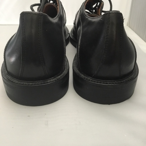 JOHNSTON & MURPHY SHOES FOR MEN. - Picture 3 of 6